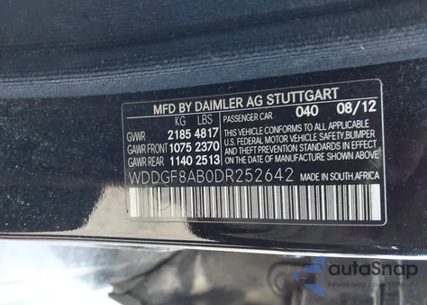 2013 Mercedes-Benz C 300 Sport 4Matic z USA, uszkodzony, nr VIN WDDGF8AB0DR252642